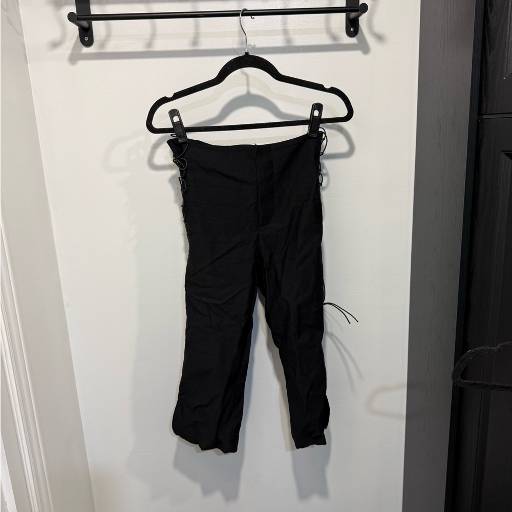 Musera Tie Up Black Capri Bottoms